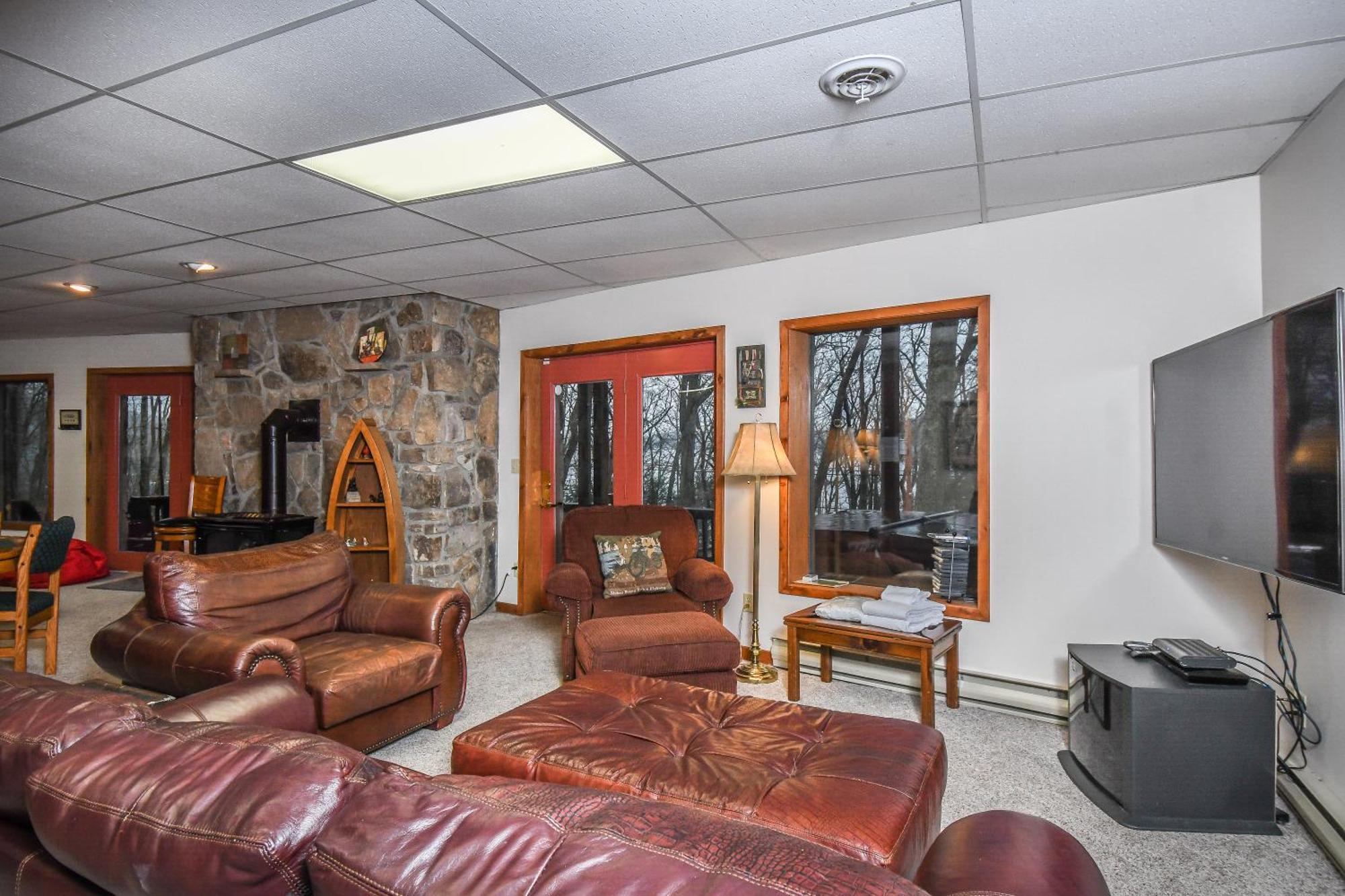 Slip Away Chalet McHenry Exterior photo